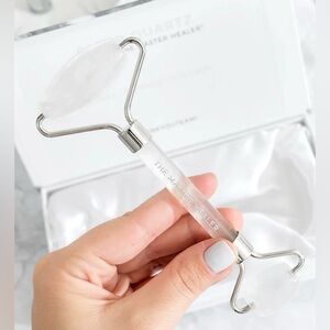 Tami Clear Quartz Facial Roller